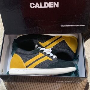 NIB Calden Men's Black/Charcoal and Yellow Sneakers
